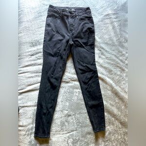 Women's Old Navy Super Skinny Rockstar Jeans - Size 2